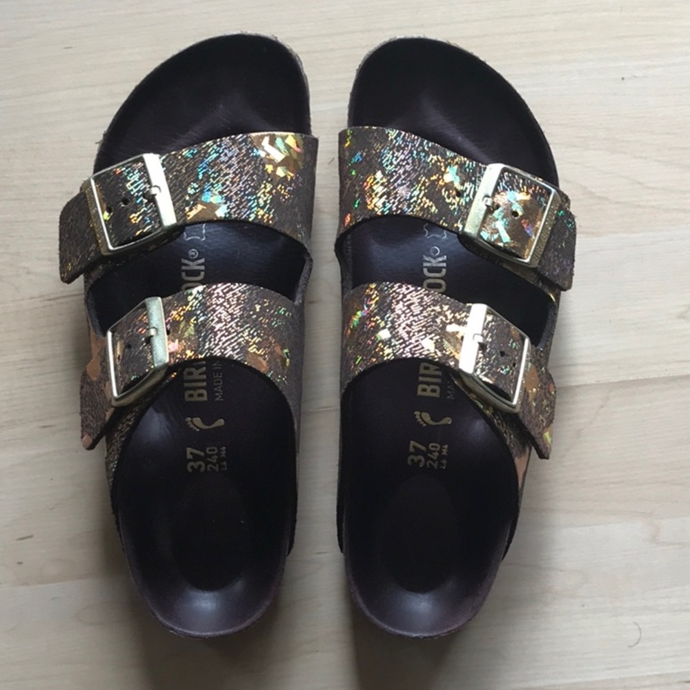 Birkenstock gold /brown Size 37.